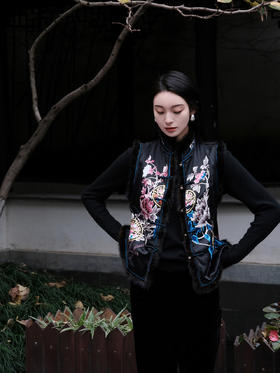 盛唐牡丹&王小潇联名|富贵长寿貂毛手绣棉背心-黑色