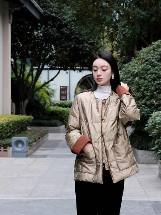 瑕疵|盛唐牡丹| 沉香棕双宫丝鹅绒服[特价品](特殊商品不退不换) 商品图0