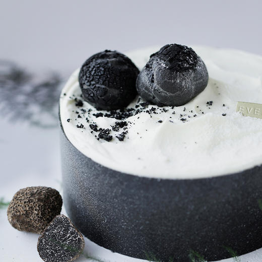 2024新版｜四季 · 冬「芝其白，守其黑」蛋糕（冬之味：黑松露&芝士） 商品图2