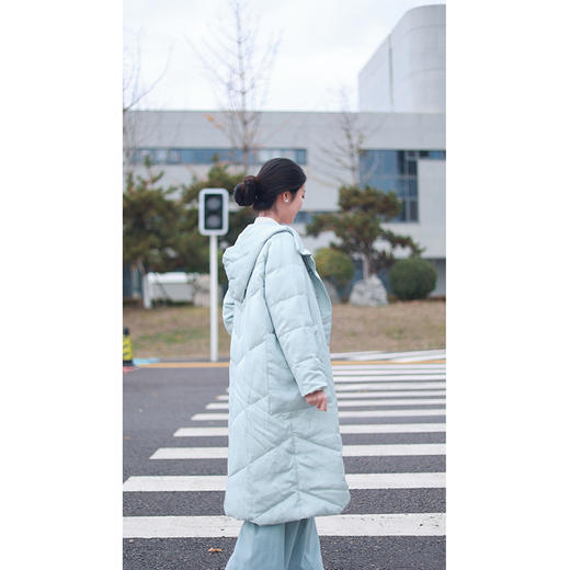 【抖音专属】中式长款羽绒服(23803628月白-高定款) 商品图1