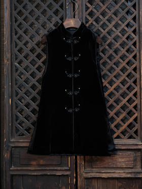 盛唐牡丹| 丝绒梅花扣夹棉马甲