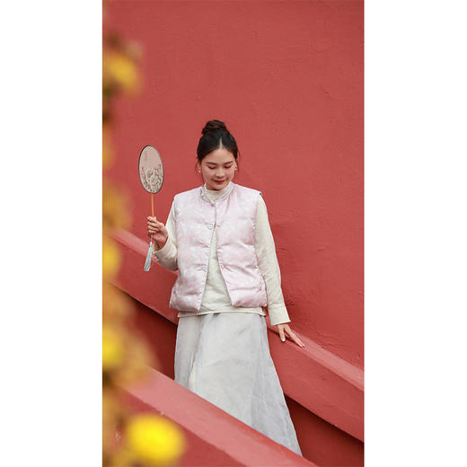 【抖音专属】大梦敦煌•马甲（23804741B藕荷色）
 商品图1