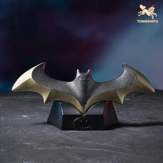 铜师傅 正版授权 DC蝙蝠侠系列《蝙蝠镖》办公室铜摆件工艺品 商品图0