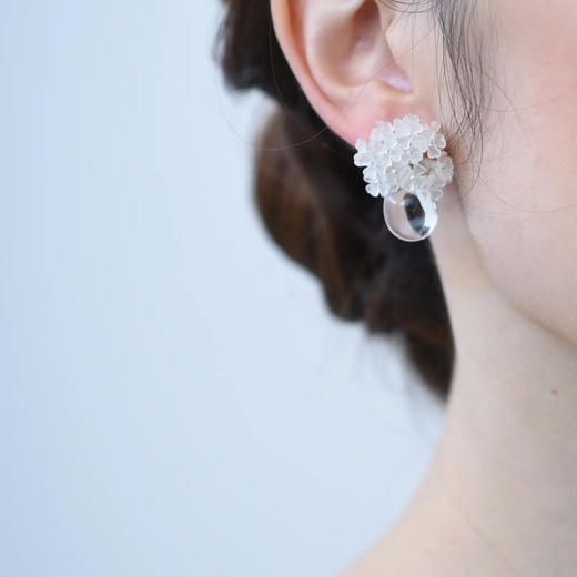 订购6周到｜Monshiro-ajisai 绣球 水晶 耳环［日本设计师］ 商品图0