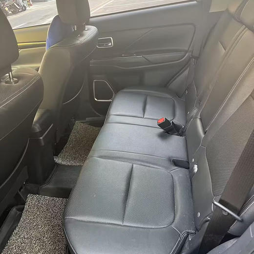 三菱 欧蓝德 2.4L四驱精英版5座【长租-北京】 商品图6