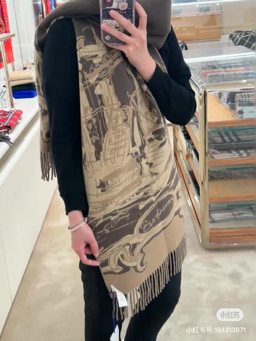 断货王来袭  Bur张婧仪同款围巾 英国塔桥印花 商品图4