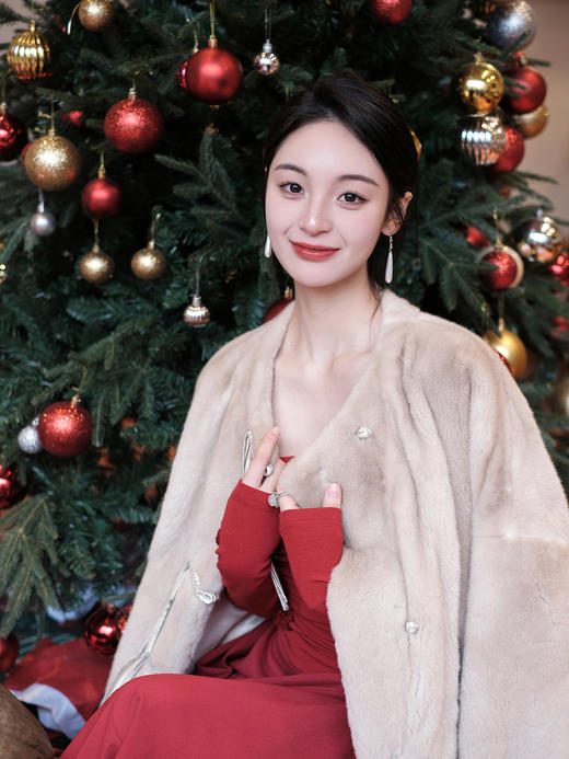 盛唐婧|水貂毛流苏扣皮草外套 商品图1