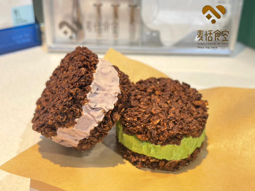 燕麦脆墩墩 
2个口味，蓝莓奶酪夹心，抹茶奶酪夹心 商品图0