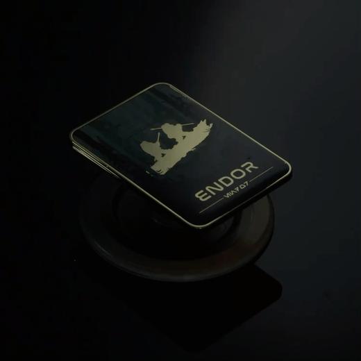 【行星之旅】恩多星球·MagSafe圆啪嗒 MAGSAFE磁吸手机气囊支架 Round圆啪嗒系列 绿色 卡牌 商品图3