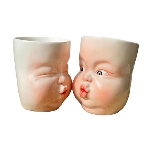 B-BL-02 柏路 纯手捏制娃娃脸杯“亲亲”(闭眼亲+睁眼亲)对杯款（亮光款） 商品图0