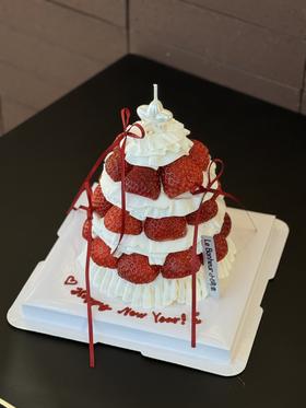 新年草莓塔·奶油蛋糕