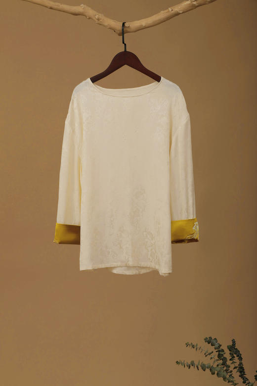 花开富贵花罗圆领长衫 商品图1