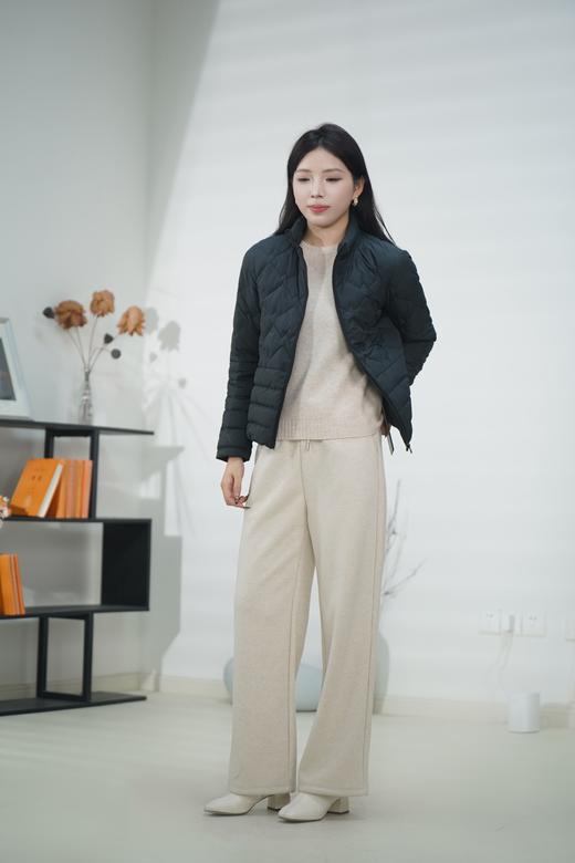 现货 臣禾【几何线条】拉链绗缝羽绒服JZ244070652 商品图2