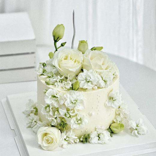 【对爱的诠释】小清新鲜花女生蛋糕 商品图0