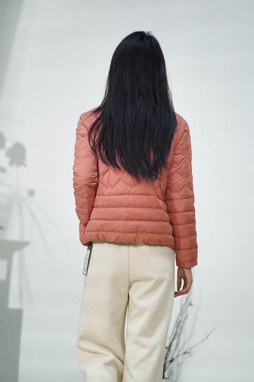 现货 臣禾【几何线条】拉链绗缝羽绒服JZ244070652 商品图5