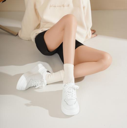 西村名物2025年春季新款超轻厚底系带舒适小白鞋X25AM14191 商品图2