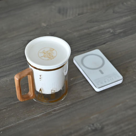 羽诗制造出品 扬帆蓄能城市杯磁吸充电宝礼盒套装 商品图0