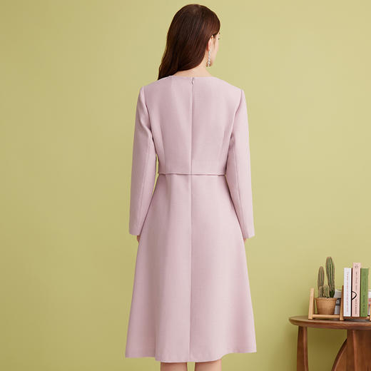 EITIE爱特爱气质优雅小香风粉色收腰假两件a字连衣裙春季新款A2507521 商品图4