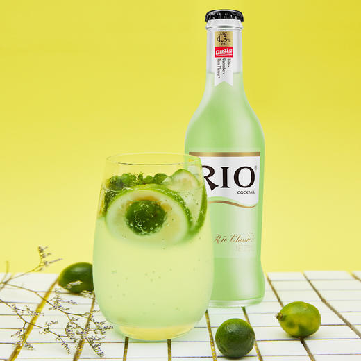 RIO锐澳预调鸡尾酒 青柠青瓜朗姆味 玻璃经典瓶霓虹标275ml 商品图0