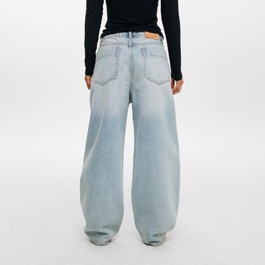 oneup浅蓝洗水牛仔香蕉裤（男女同款） 商品图3