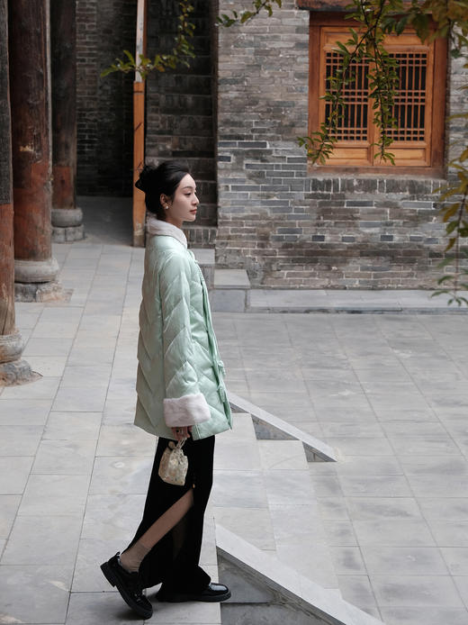 盛唐婧| 千里江山草木清风真丝鹅毛羽绒服 商品图6