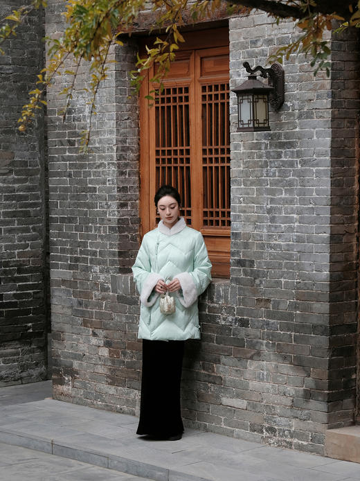 盛唐婧| 千里江山草木清风真丝鹅毛羽绒服 商品图7