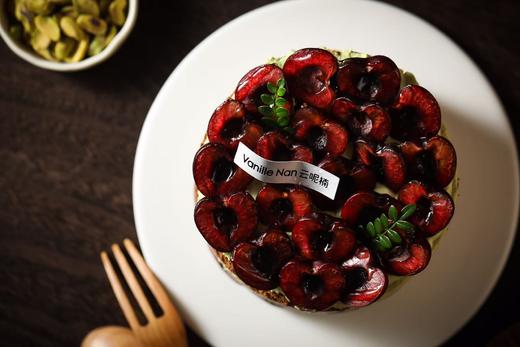 黑钻车厘子开心果蛋糕 商品图1