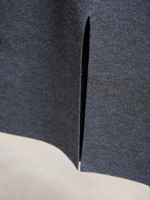 盛唐婧| 精纺羊毛四平加弹针织包臀裙-灰色 商品图2