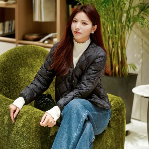 现货 臣禾	菱格纹云朵羽绒服	JZ244070452 商品图0