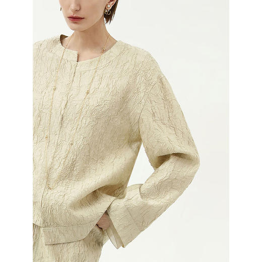 COCOBELLA[莱赛尔]对丝拼接压褶肌理长袖衬衫缎面上衣TS3015B 商品图0