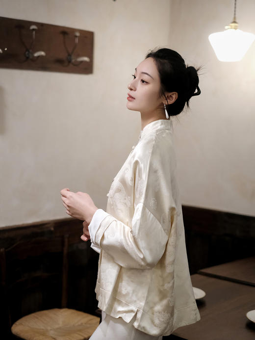 盛唐婧|腾龙流苏铜扣外套 商品图5