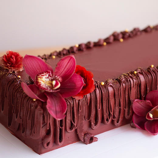 「卓卓高」TableCake｜「赤忱」车厘子奶油长桌糕 商品图1