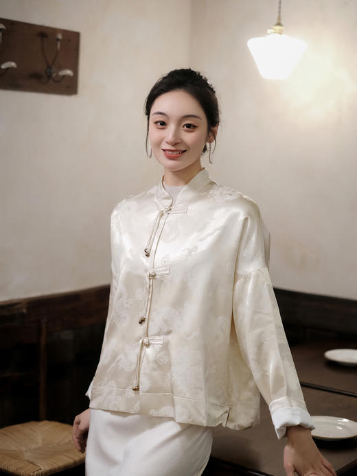 盛唐婧|腾龙流苏铜扣外套 商品图0
