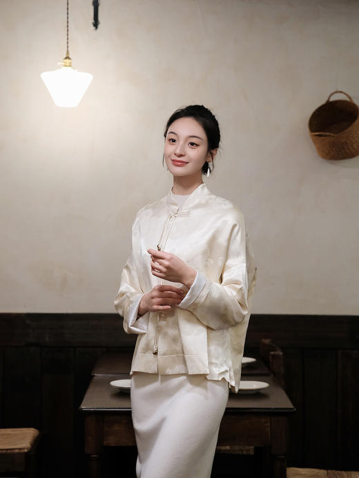 盛唐婧|腾龙流苏铜扣外套 商品图2