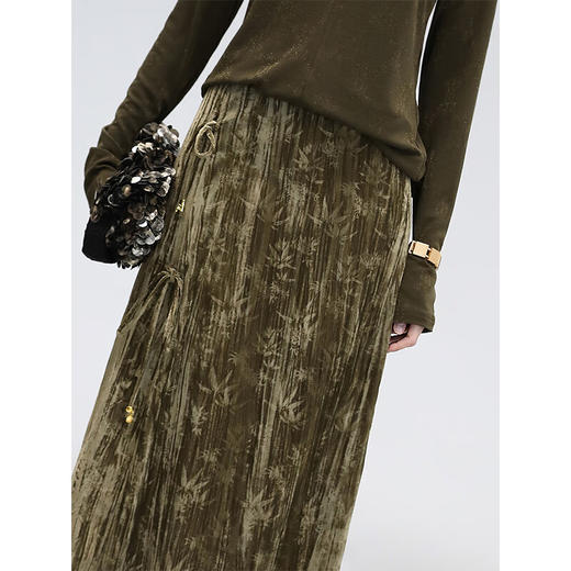 COCOBELLA新中式竹叶拓印压褶丝绒半身裙国风盘扣长裙HS0059 商品图0