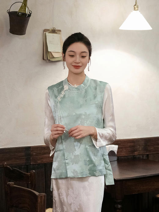 盛唐牡丹| 艾绿冠乐绉蝶恋花马甲 商品图1