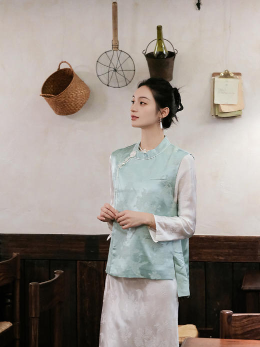 盛唐牡丹| 艾绿冠乐绉蝶恋花马甲 商品图2