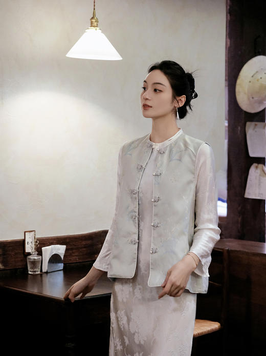 盛唐牡丹 |兰花纹真丝异色罗对襟马甲 商品图8