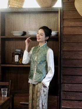 盛唐牡丹| 宝相花纹重缎宋锦双面穿马甲[特价品]