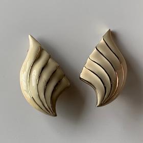 【苏州】美国中古珐琅耳夹M resco打标