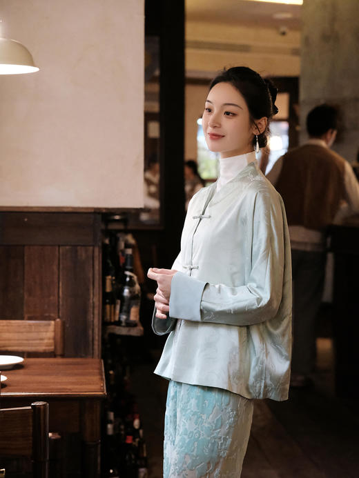 盛唐婧 |金鱼提花一字扣外套-淡绿 商品图9