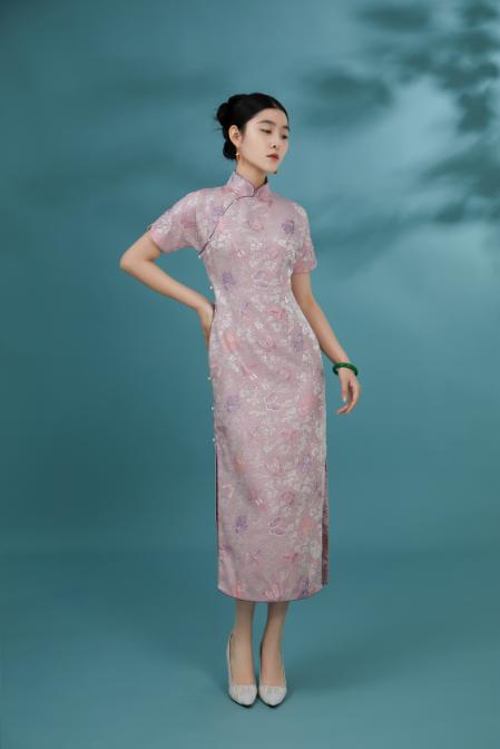 荷言HEYEN 徽柔 金鱼蝴蝶云纹真丝混纺手工旗袍 蝴蝶素缎贴布绣高级定制 商品图1