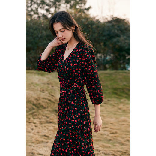 HeyDress法式小玫瑰裹身茶歇裙 商品图2