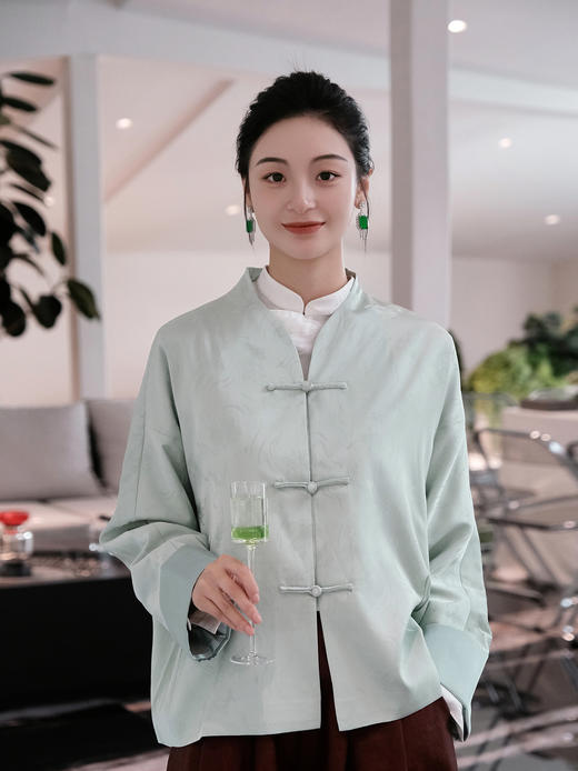 盛唐婧 |金鱼提花一字扣外套-淡绿 商品图4