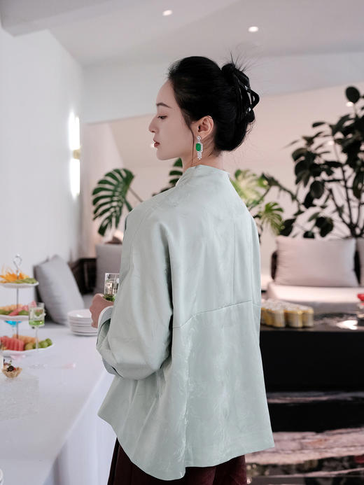 盛唐婧 |金鱼提花一字扣外套-淡绿 商品图7