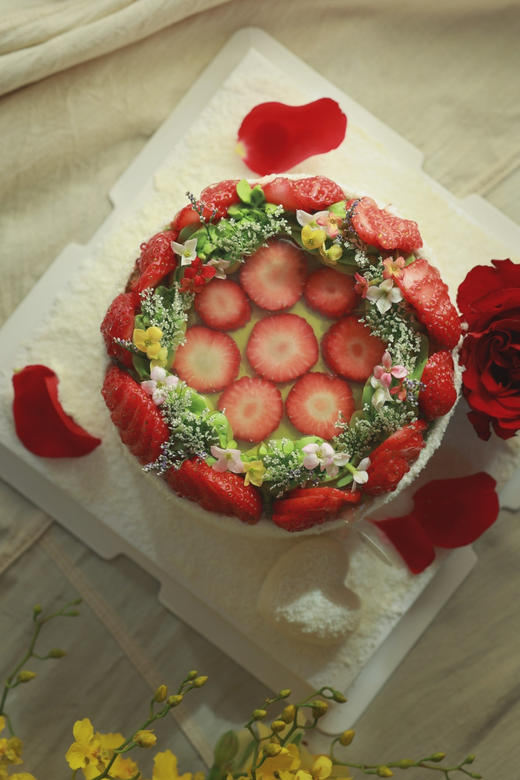 开心果草莓(图片为6寸) 商品图2