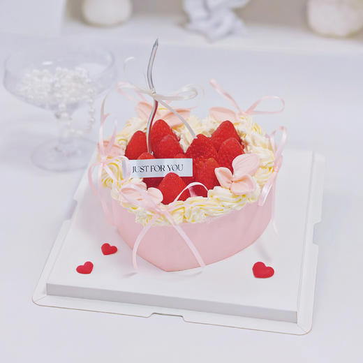 刮刀花心形草莓蛋糕 商品图5