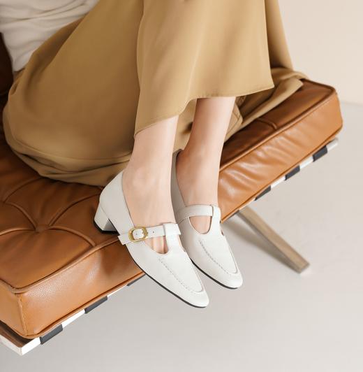 西村名物2025年春季新款低跟复古舒适扣带百搭单鞋T25AM15061 商品图5