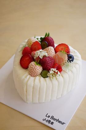 小"莓”好·   奶油蛋糕（水果和鲜花无法一比一还原）