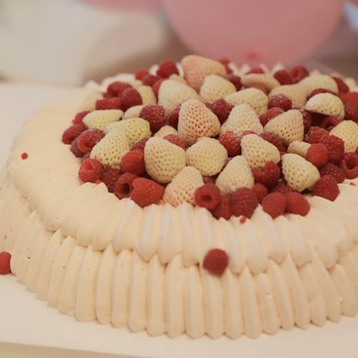 「卓卓高」TableCake｜白草莓奶油圆桌糕 商品图2